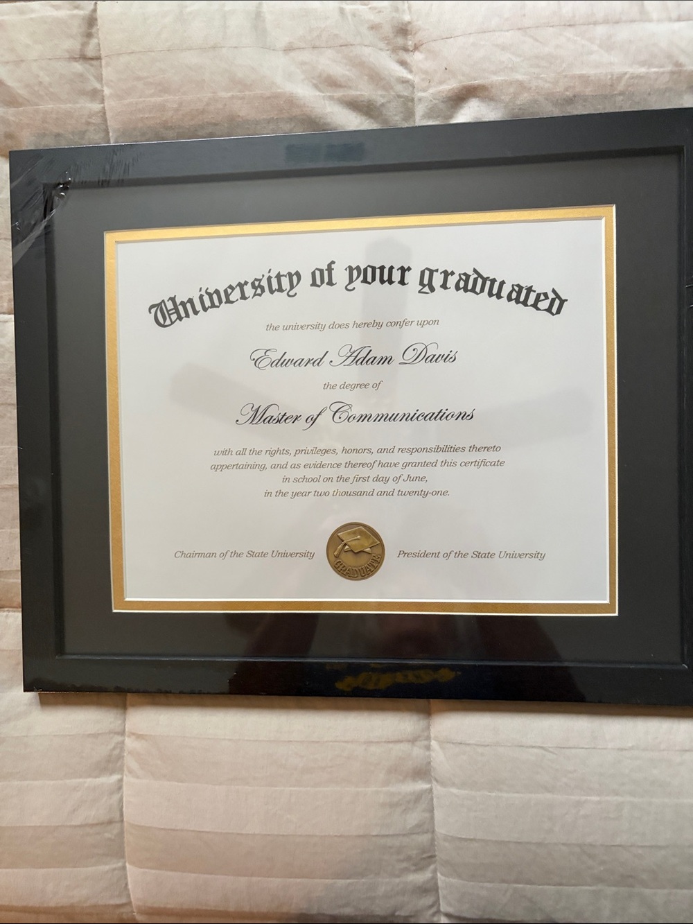 DIPLOMA FRAME CERTIFICATE DEGREE DOCUMENT FRAME WITH HIGH DEFINITION GLASS
